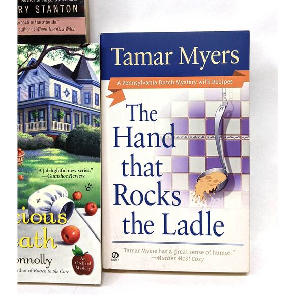 Lot of 9 Cozy Mystery Mysteries Books, clean and gently-read - Various authors - Picture 4 of 10